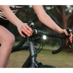 Feu Vélo Avant 700 Lumens PWR ROAD Avec Batterie Externe Knog -Éclairages vélo Soldes feu velo avant 700 lumens pwr road avec batterie externe knog full 5