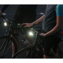 Feu Vélo Avant 700 Lumens PWR ROAD Avec Batterie Externe Knog -Éclairages vélo Soldes feu velo avant 700 lumens pwr road avec batterie externe knog full 6