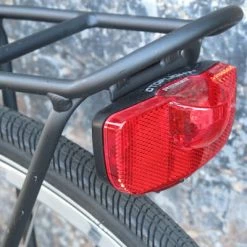 Busch-mueller Feu Vélo Pour Porte Bagage DToplight Permanent -Éclairages vélo Soldes feu velo pour porte bagage dtoplight permanent full 3