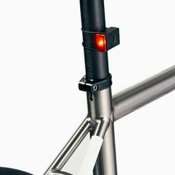 Lampe Vélo LED Arrière Block Bookman 18 Lumens 11 Lampe Vélo LED Arrière Block Bookman 18 Lumens -Éclairages vélo Soldes lampe velo led arriere block bookman 18 lumens full 4