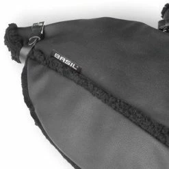 Manchons Basil Noirs En Cuir Végétal Sur Guidon Vélo 10 Manchons Basil Noirs En Cuir Végétal Sur Guidon Vélo -Éclairages vélo Soldes manchons basil noirs en cuir vegetal sur guidon velo full 5