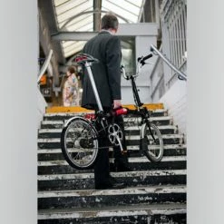 Poignée Pour Le Transport De Vélo Pliant Brompton Off Yer Bike -Éclairages vélo Soldes poignee pour le transport de velo pliant brompton off yer bike full 3