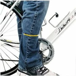 M-Wave Serre Pantalon Rigide Réfléchissant Pour Cycliste - Par 2 -Éclairages vélo Soldes serre pantalon rigide reflechissant pour cycliste par 2 full 3