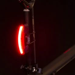 Set Feux Vélo Rechargeables USB Avant Et Arrière Arco Spanninga -Éclairages vélo Soldes set feux velo rechargeables usb avant et arriere arco spanninga full 6